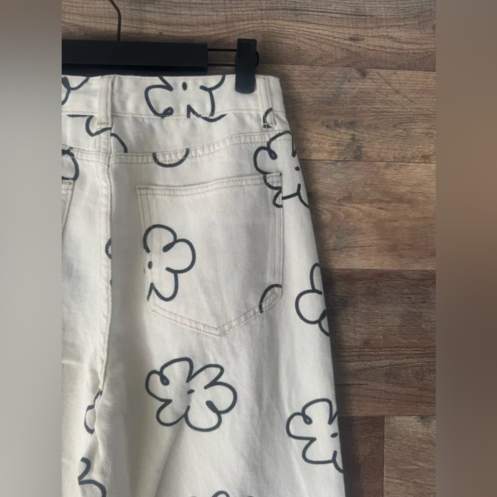 🌼 NWOT Cream Wide Leg Pants w/ a Black Floral Print~Women’s Sz XS~High-Rise - Picture 5 of 8